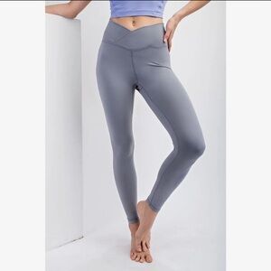 rhino grey nwt leggings by Rae Mode 2xl